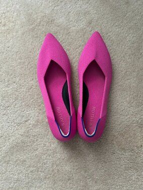 ROTHYS Point, Dragonfruit (bright pink), 7.5, EUC